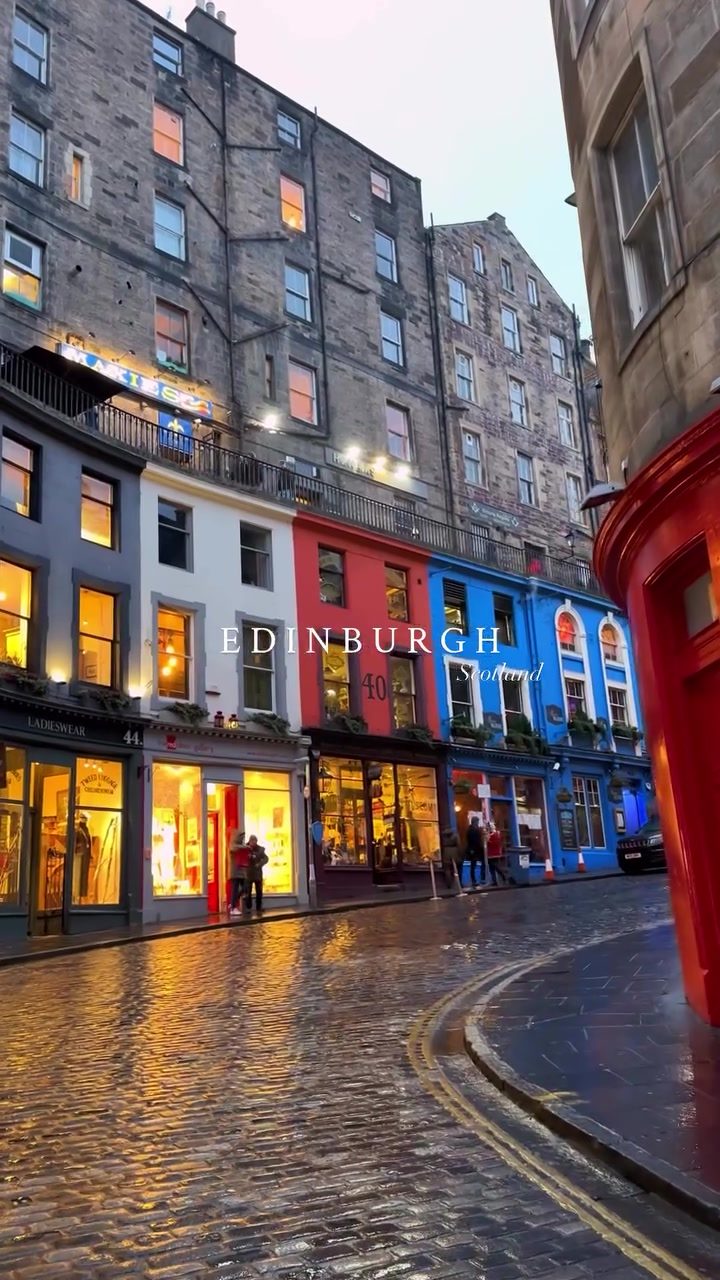 Explore Edinburgh: Top Street Scenes and Hidden Gems