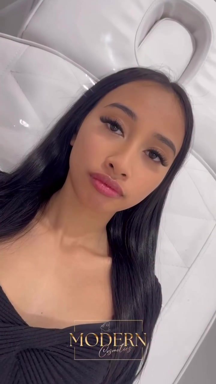 Custom Lipstick Application with Modern Cosmetics: A Tailored Beauty Approach