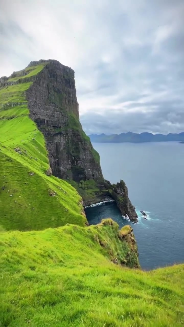 Faroe Islands' Kalsoy: James Bond Filming Location