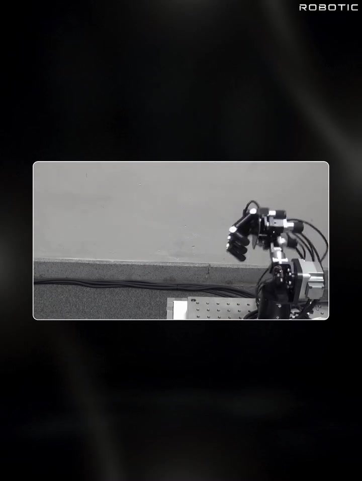 Unbeatable Robotic Arm: Janken Robot's High-Speed Precision