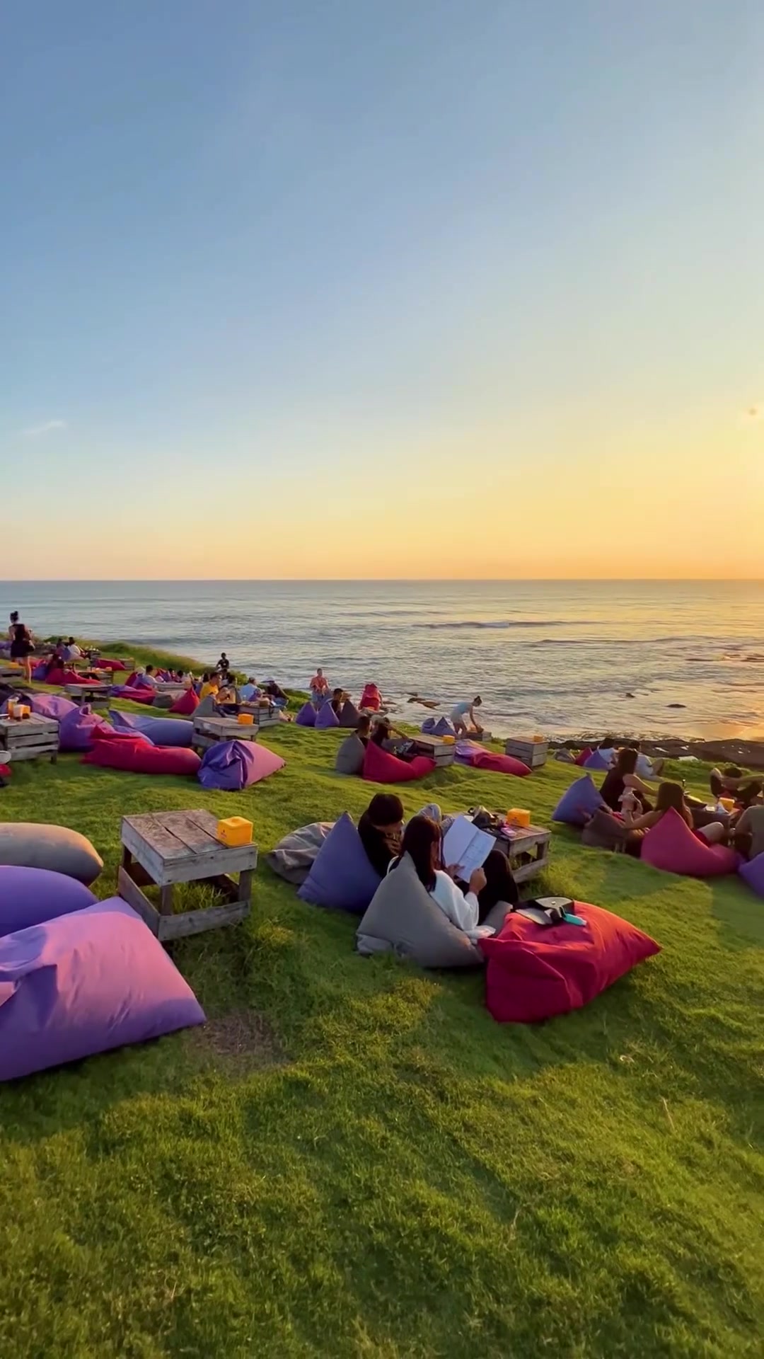 Beach Love Bali: Sunset Views and Relaxation