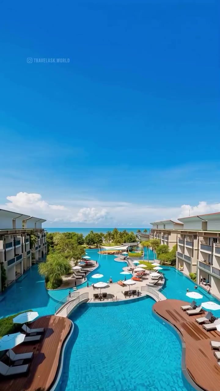 ### Discover Beach Paradise, Giant Chess Set and Luxury Poolside
