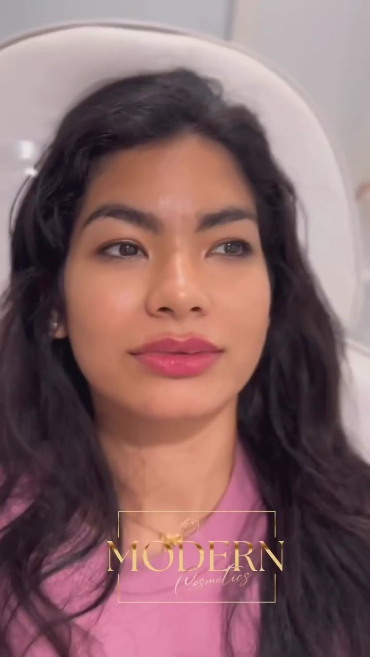 Personalized Consultations and Lipstick Techniques at Modern Cosmetics