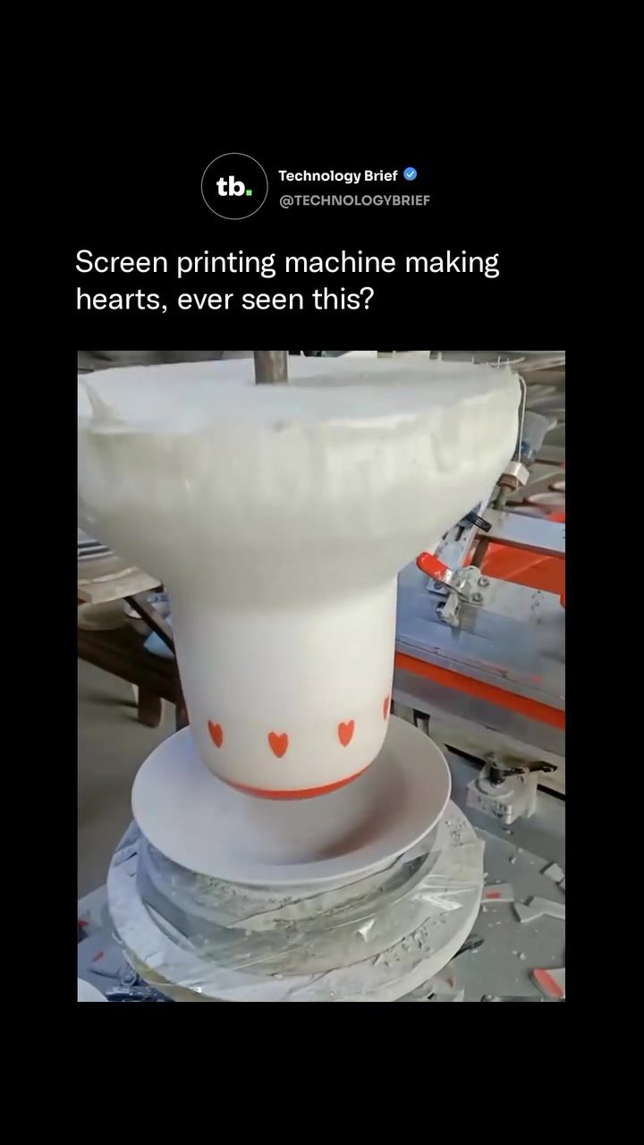 Screen Printing on Ceramics: Efficient Mass Production