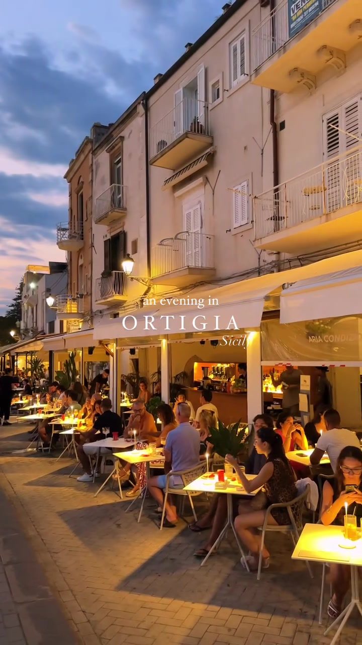 Exploring Ortigia's Charming Evening Vibe