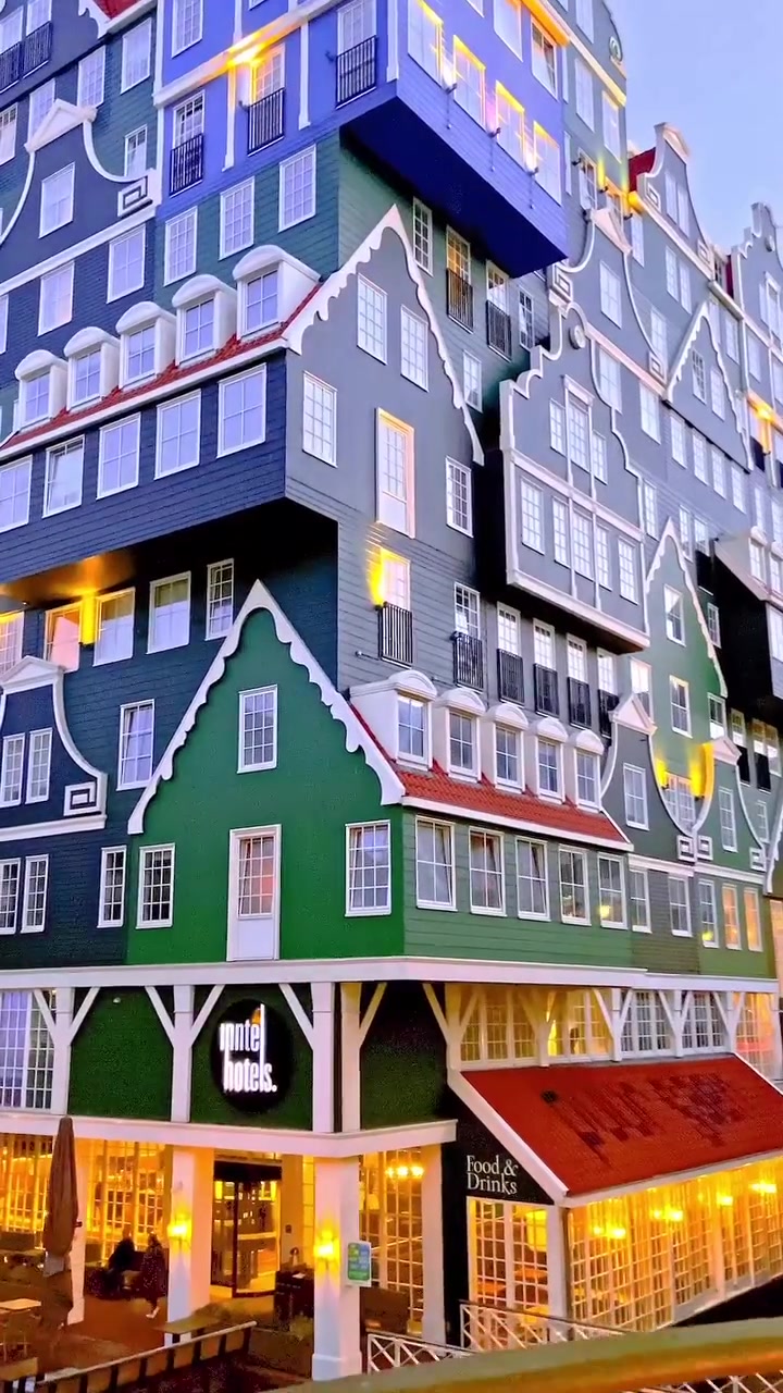 Amsterdam Canal Architecture: Traditional Dutch Gabled Houses