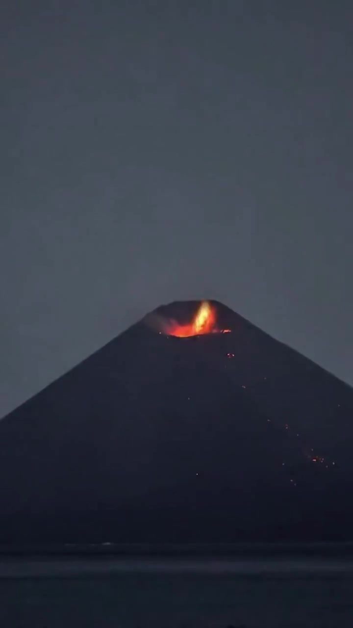 Anak Krakatau Eruption: Tsunami Risk and Evacuation