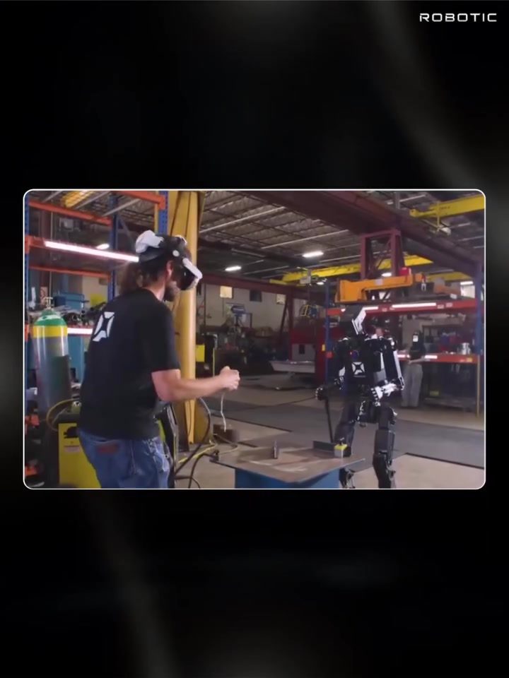 Humanoid Robots Revolutionize Shipyard Welding