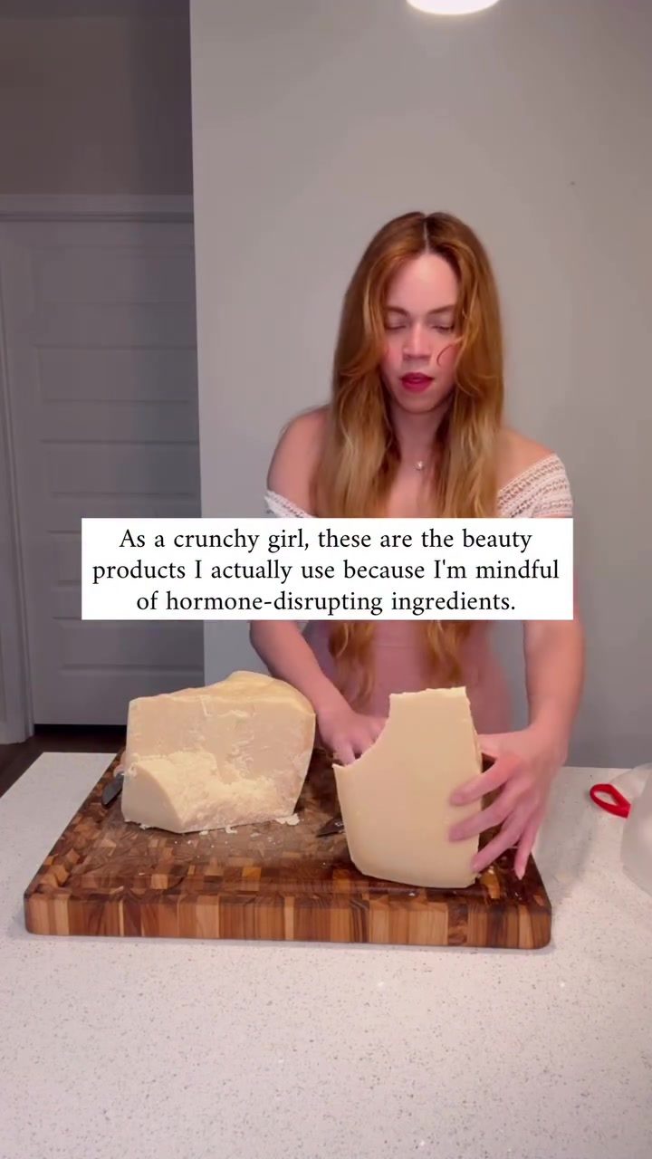Mindful Beauty: Avoiding Hormone-Disrupting Ingredients
