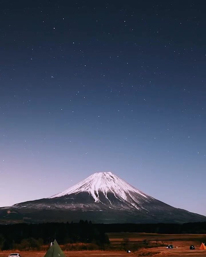 Camping Under the Stars: Mount Fuji's Magical Nightscapes
