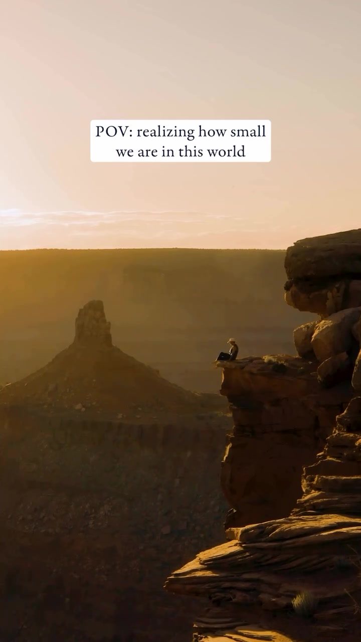 Canyonlands Sunrise: Golden Hour Magic