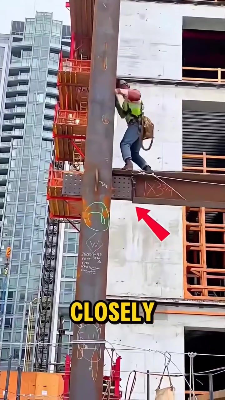 The Secret to Balancing 10-Ton Steel Beams in Construction