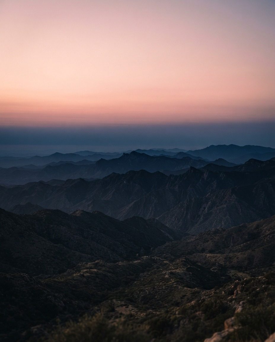Mountain Sunset Panorama: Captivating Landscape