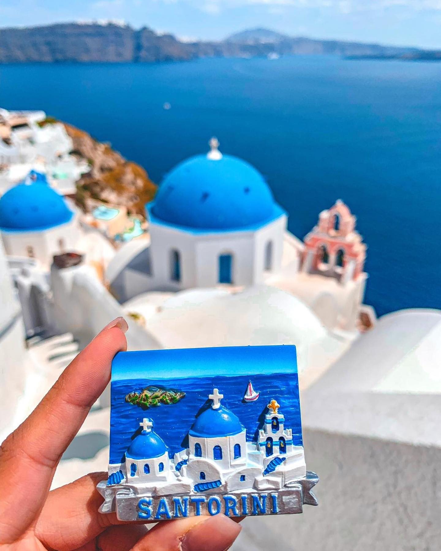 Santorini Souvenirs: Iconic Memories in a Fridge Magnet