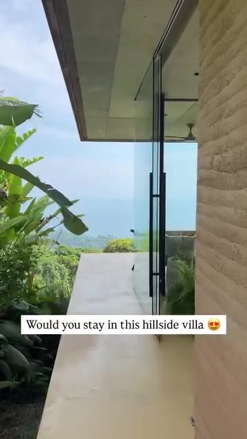 Exploring Luxury Hillside Villas: Serene Retreats with Stunning Views