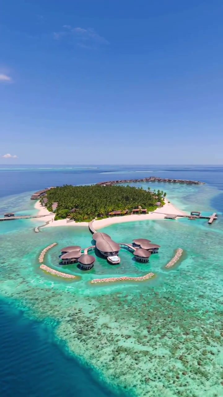 **Indulge in Luxury: A Bird's Eye View of St. Regis Maldives Vommuli**
